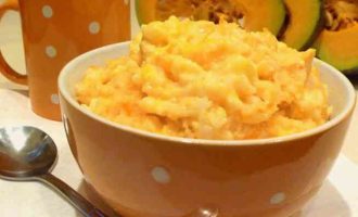 Рисова каша на молоці з гарбузом в мультиварці