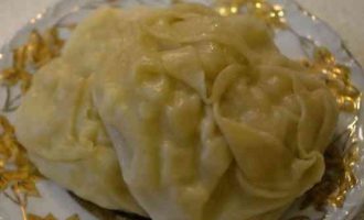 манти з картоплею