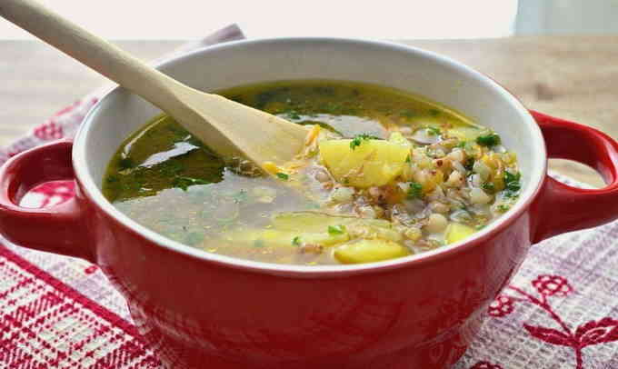 гречаний суп з куркою