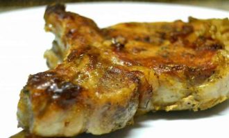 відбивні зі свинини на сковороді