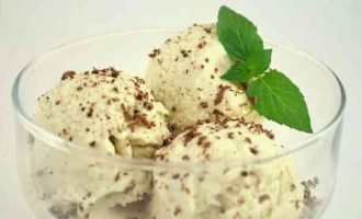 морозиво з молока і банана