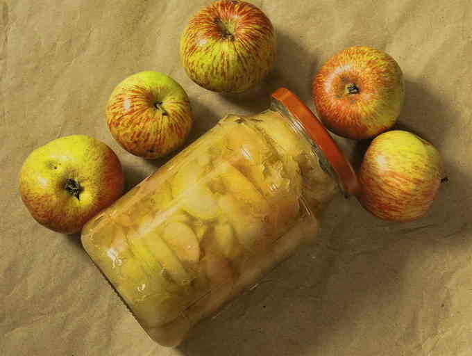 Прозоре варення з яблук часточками п’ятихвилинка